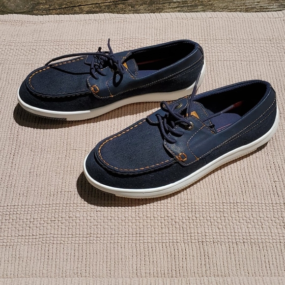 Levi's casual slip on loafer - Picture 6 of 8